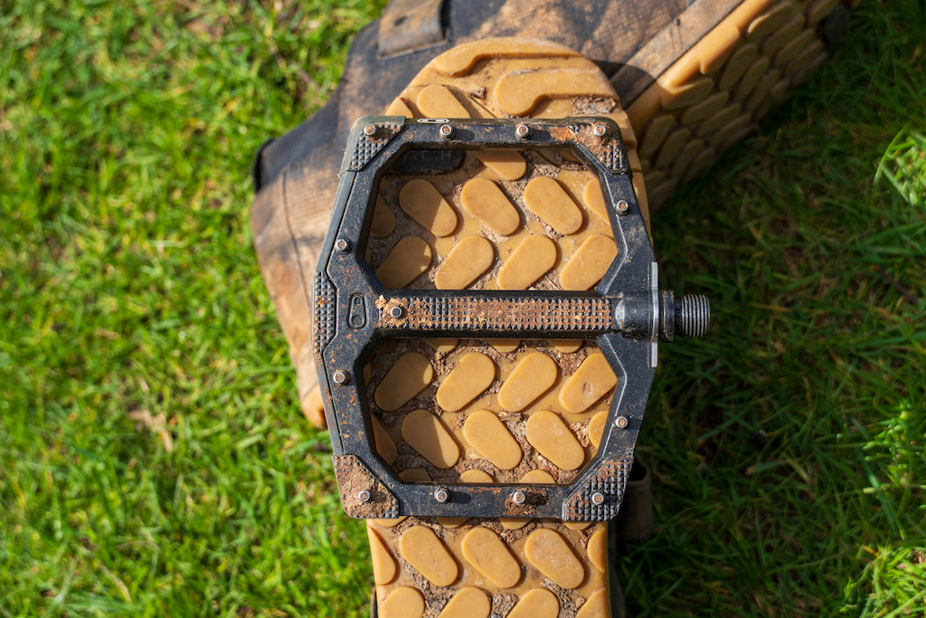 The Crankbrothers Stamp EVO is a Comically Large Flat Pedal