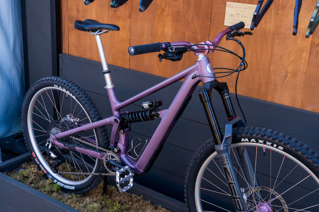 Dario's Randoms Part 1 - Sea Otter 2026 - Pinkbike