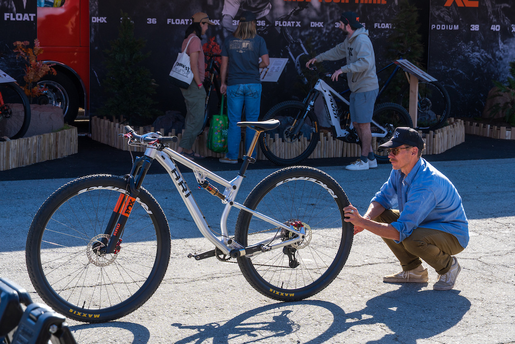 Dario's Randoms Round 3: 'The Big One' - Sea Otter 2026 - Pinkbike