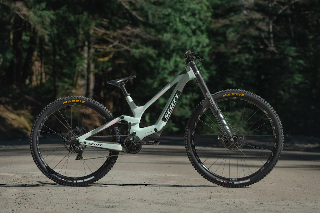 Testing a 32" Mega Mullet Downhill Bike Against the Clock - Pinkbike
