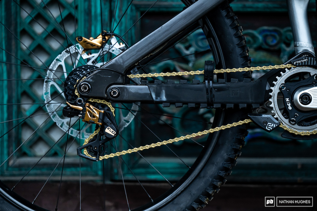 Bike Check: Asa Vermette's Frameworks DH - South Korea DH World