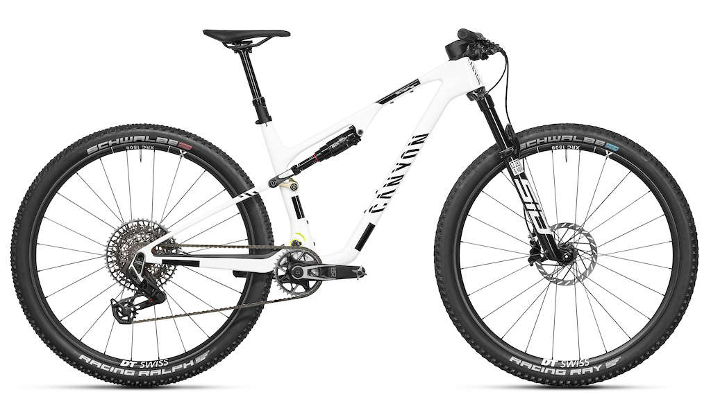 First Look: The New Canyon Lux World Cup Gets 110mm Travel