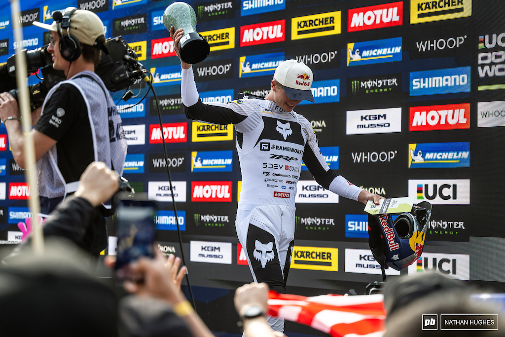 The first place qualifier takes the Mona Yongpyong trophy, with 1.5 seconds to spare.