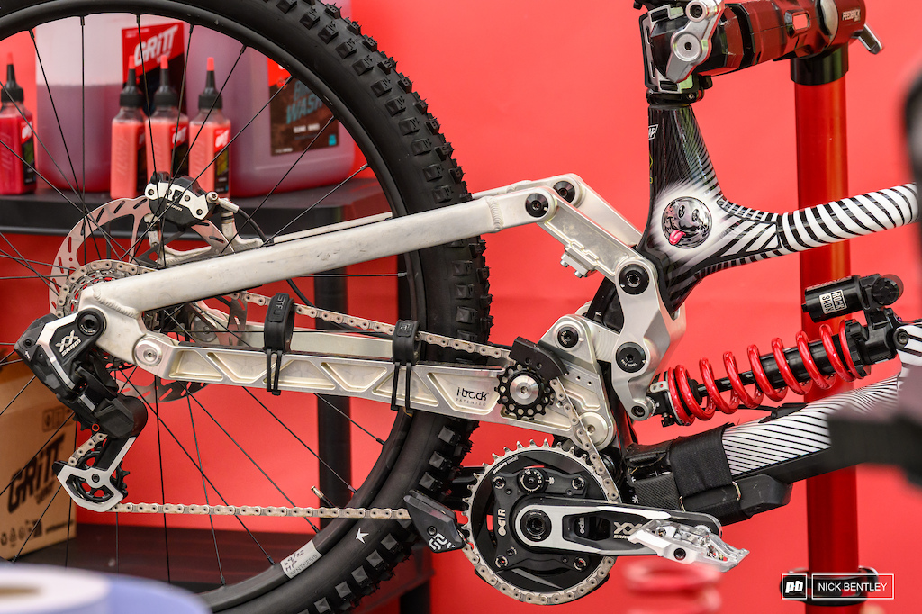 Spotted: Mid-Pivot Nukeproof Dissent DH Prototype - 2026