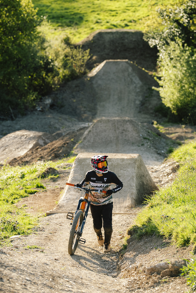 Tom Riding Video: Tom Isted and Tom Caldwell Team Up for a Masterclass in British ...