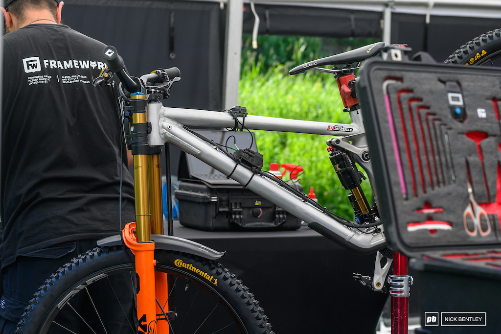 Tech Randoms: Lenzerheide DH World Cup 2026