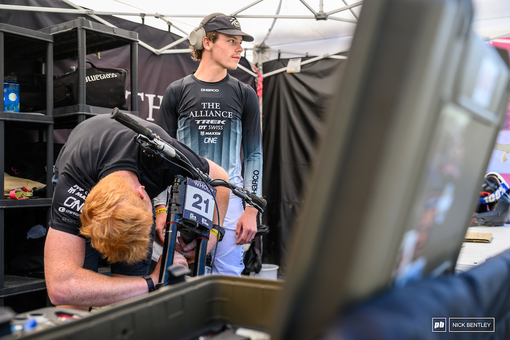 Tech Randoms II: Lenzerheide DH World Cup 2026 - Pinkbike