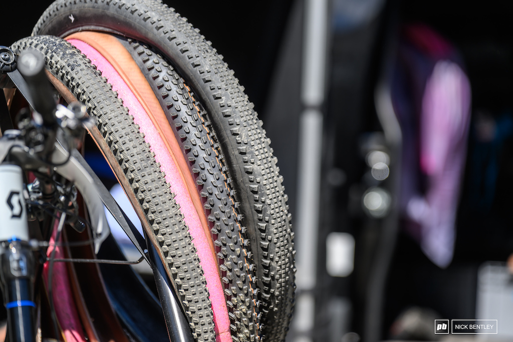 There have been plenty of tyre changes across the XC teams this weekend. Much like in downhill, the dry conditions have been keeping mechanics on their toes as the search for the fastest setup continues.
