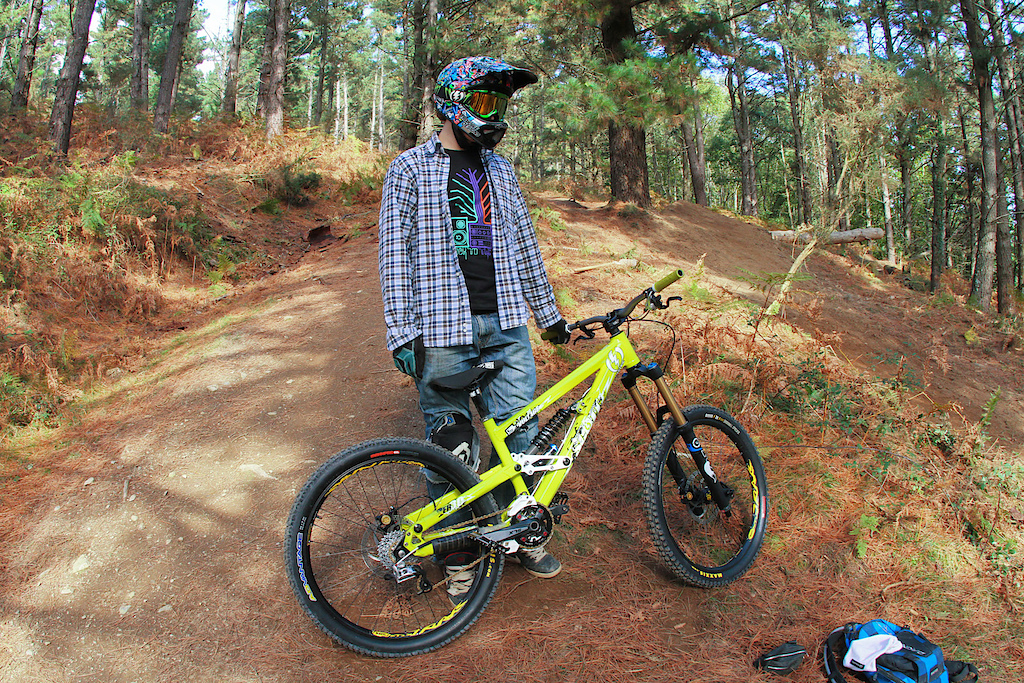 My New film : 

http://www.26in.fr/videos/pista-prest-dago-1.html