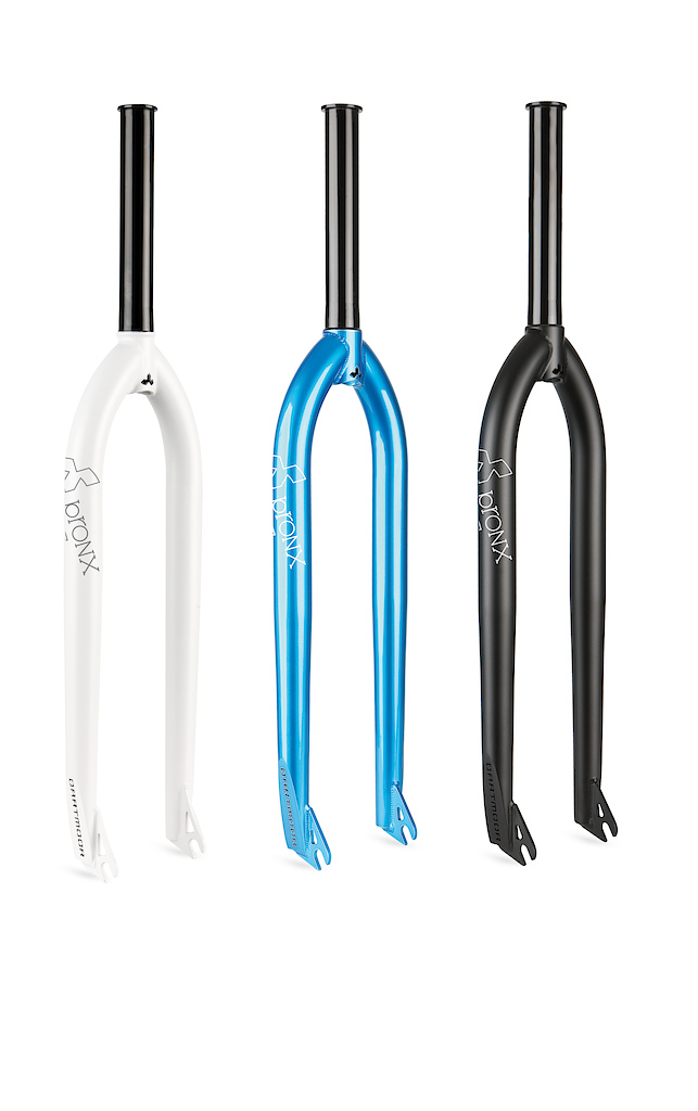 Dartmoor Bronx 24"/26" street MTB fork with weight going under 1kg. dartmoor-bikes.com