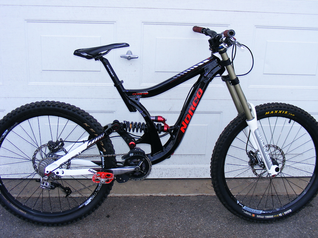 2010 Norco Team DH