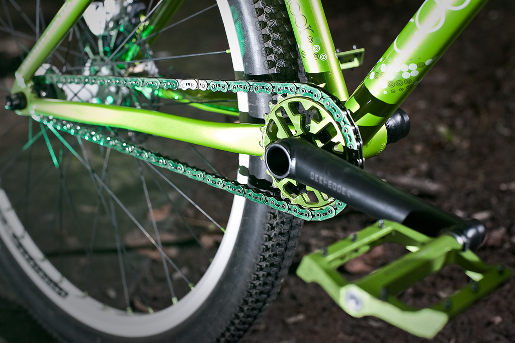 Szymon "Shamann" Godziek with his new green Dartmoor Cody 2011 frame. Here showing his 2-pcs Dartmoor Thorn crankset. dartmoor-bikes.com. photo by Janek "Elvis" Kiliński