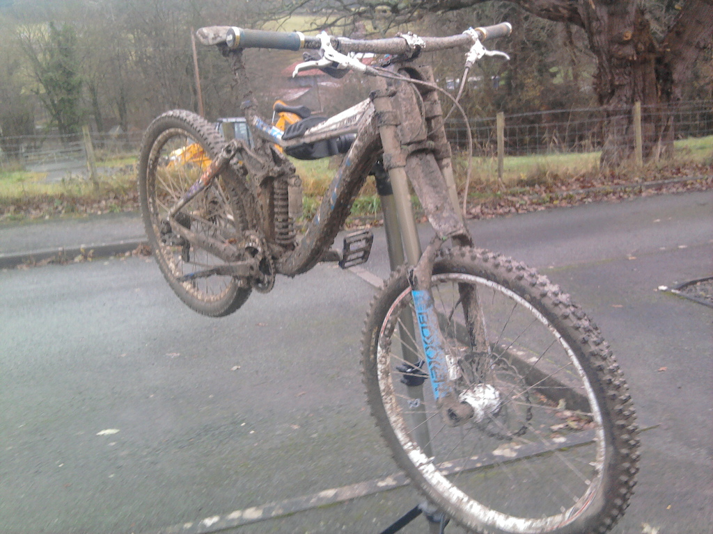 Mudddy Bike after abit of loverly wet riding. hell of an uplift day!