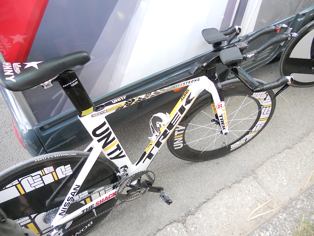 what a great day meeting all tour d france racers even Lance armstrong ! and got a autograph !