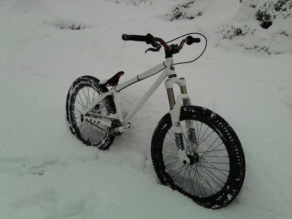 Ns suburban-
jumps wernt really rideable :(
i still gave it a go though haha
my bike is a snow plowwwww!