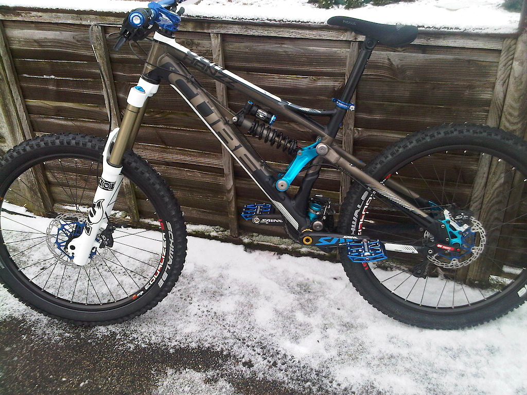 Cube Hanzz SL Upgrades so far are Blue Hope DH Stem, Blue Race Face bars. Blue Hope rotors, Blue Straihtline pedals, Blue Saint crank Graphics, Superstar grips &amp; blue lock ons Hope blue bar ends Blue Hope seat clamp