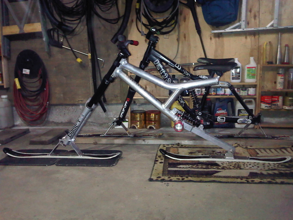 my first ski bike frame built from scratch now ready for test flight.
Ski bike snow bike