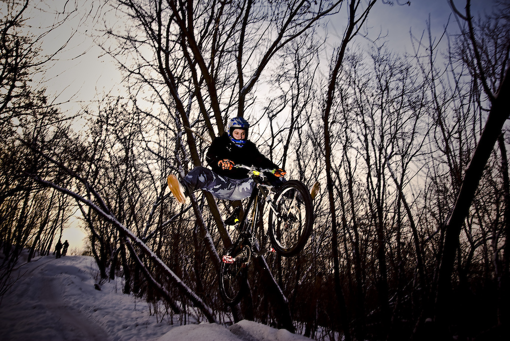 winter Bartycka DH