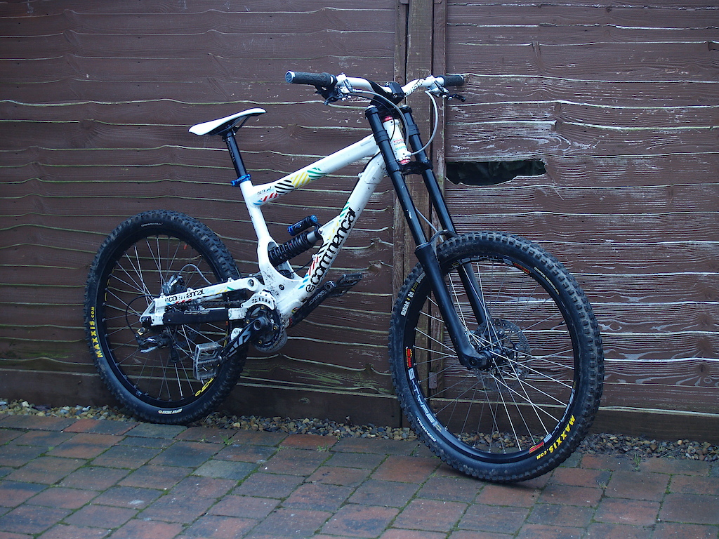 New Saddle, Nuke Proof Plasma :)