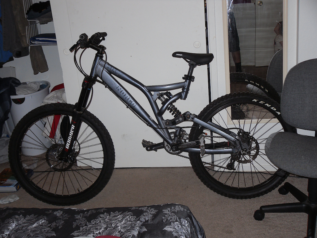 2007 norco six..
Needs a new stem bars and seat for now...
if you have anything messege me