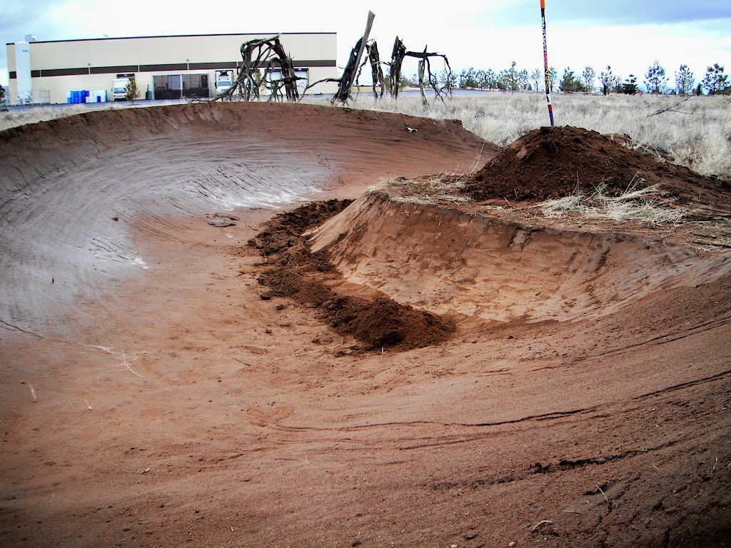 Started by sculpting the inside edge of berm. Yes, thats going to be a jump over the berm.