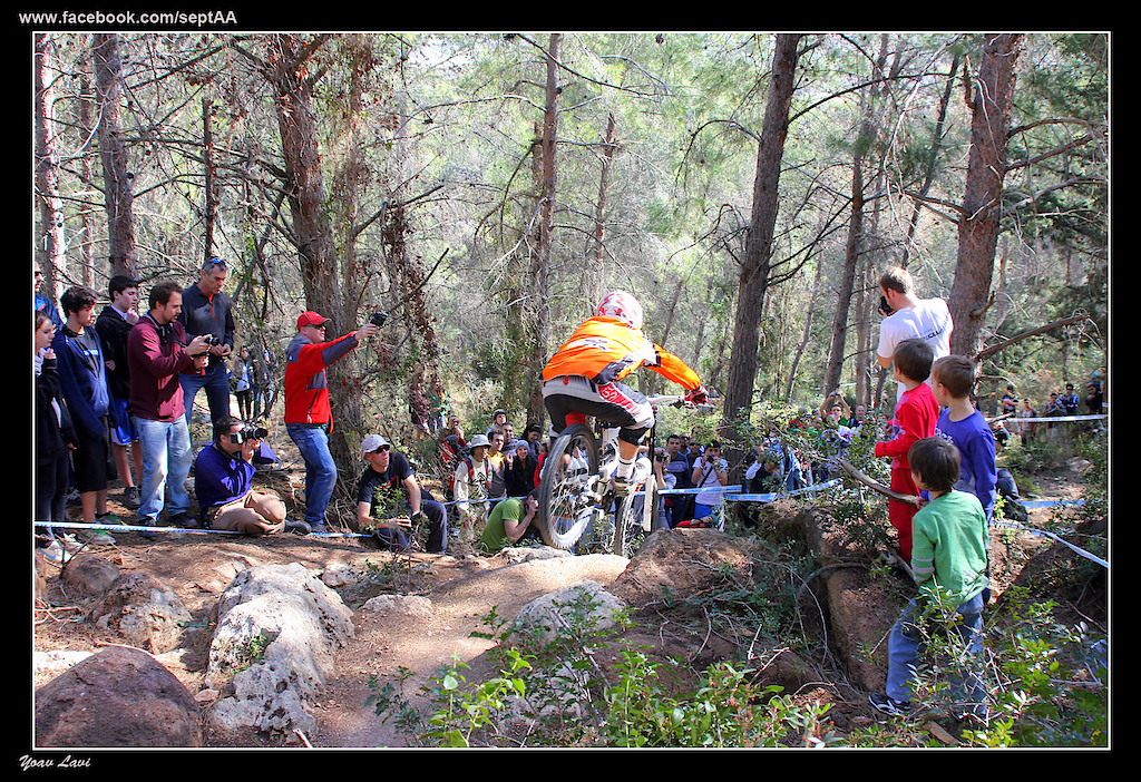 SHIMANO Mini-DH first race for year 2011