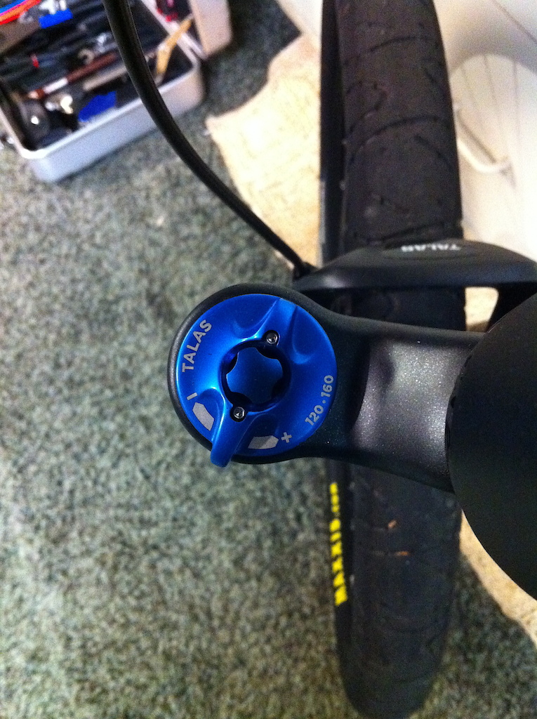 2011 Fox Talas 36 Original adjustment Dial in Blue