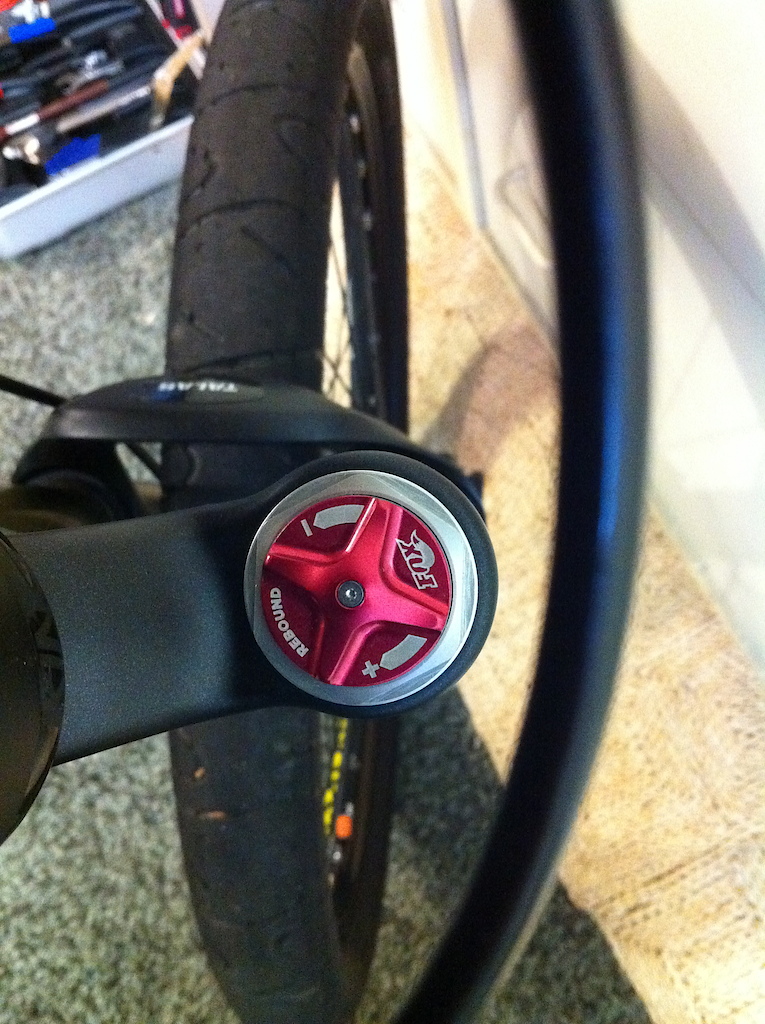 2011 Fox Talas 36 Original Adjustment Dial in Red