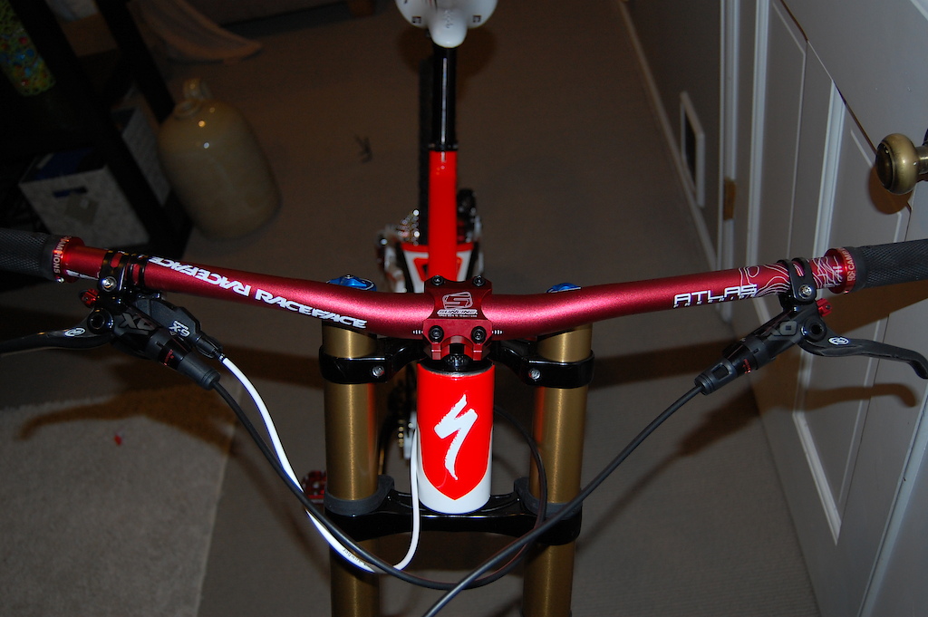 Bringing you some freshly built bike porn.. 2011 Specialized Demo Eight II, Fox 40 and RC4 doing the suspending, rolling on a Industry Nine DH wheelset, SRAM X-O drivetrain, SRAM X-O levers and 2011 Code calipers, WTB brian lopes ti saddle, Raceface atlas bars, SRAM Descendant crankset, Sunline stem, Straitline pedals.. THANKS FOR MAKING THIS POSSIBLE!