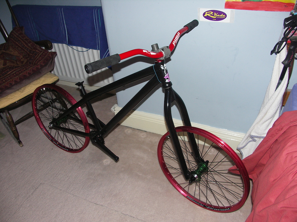 my bike so far, tires and seat have been ordered. all i need is chain and pedals which i'm getting this week :)