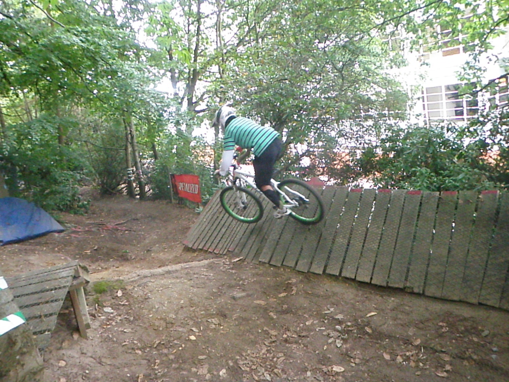 me hitting the wallride on one of the last days at the park