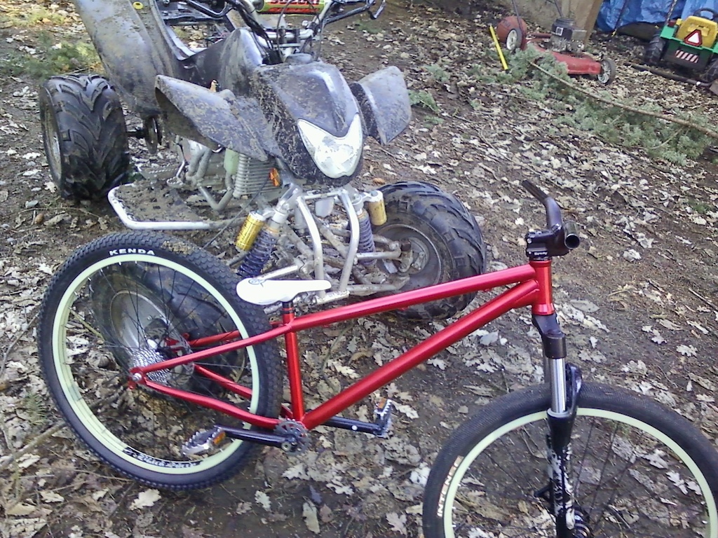 it now has a single speed kit on it, and a new sprocket. it also has chromage bars, with funn brakes