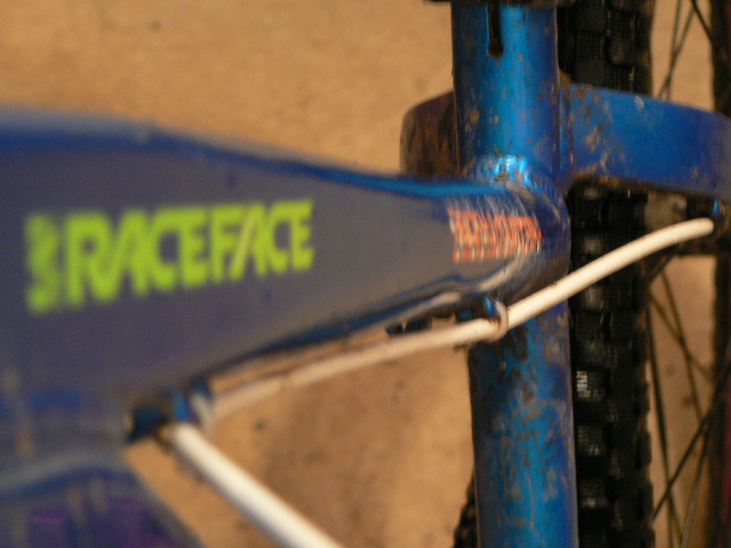 Down the top tube (blurry)