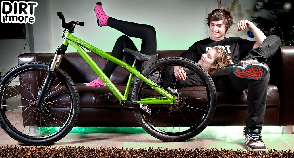 Łukasz Koper at Dartmoor Two6Player in Warszawa, Poland photo by dart