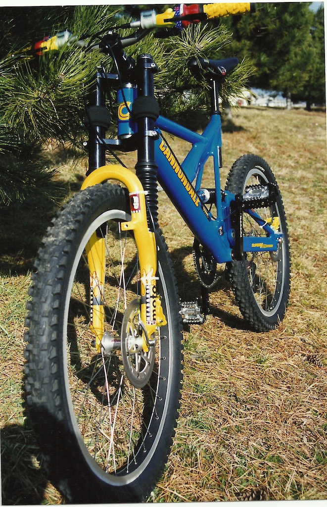 Thing of beauty ! Notice the matching red white and blue ESP shifters ! Schaawinng !