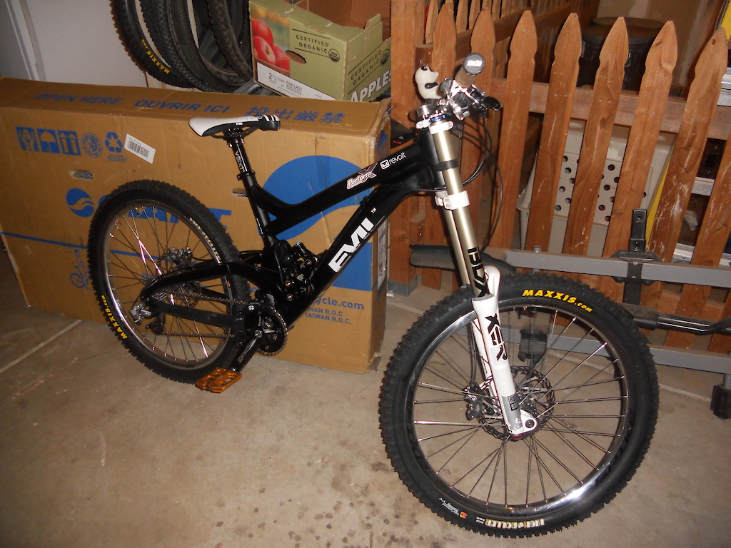 My new bike without the Fox 40