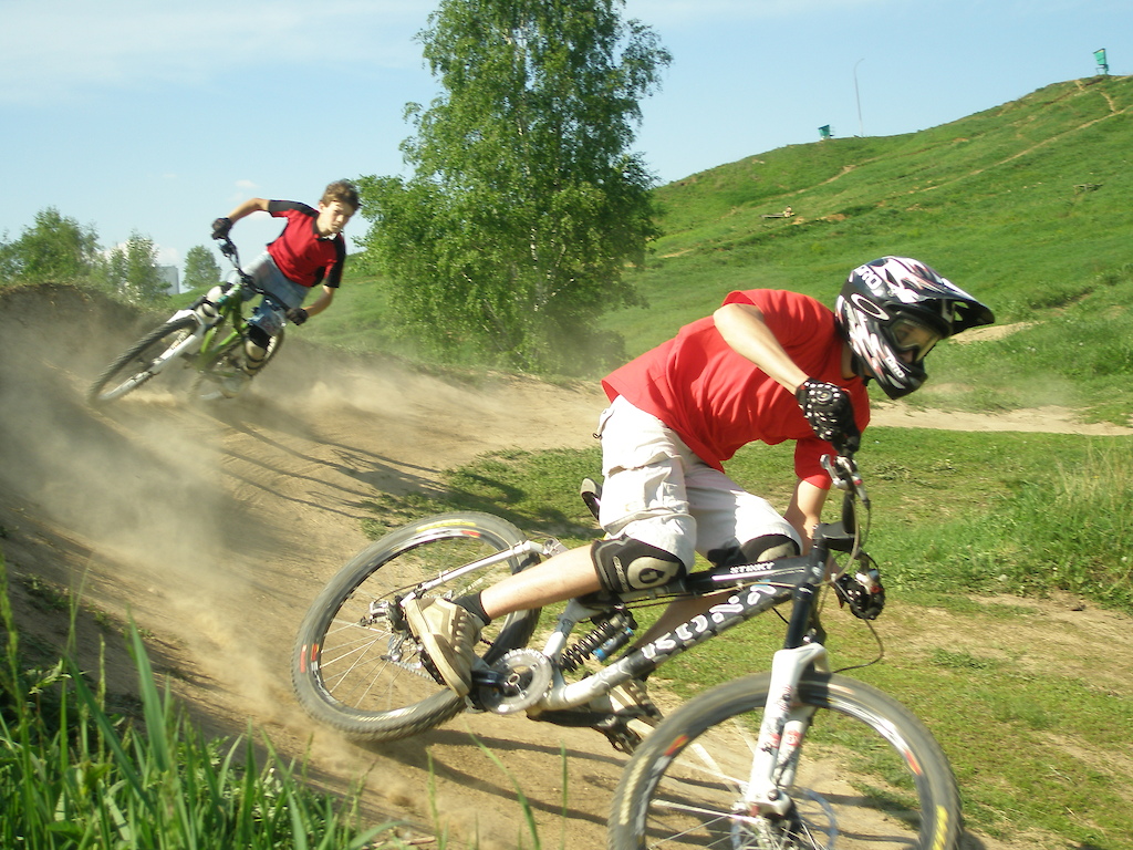 4x track