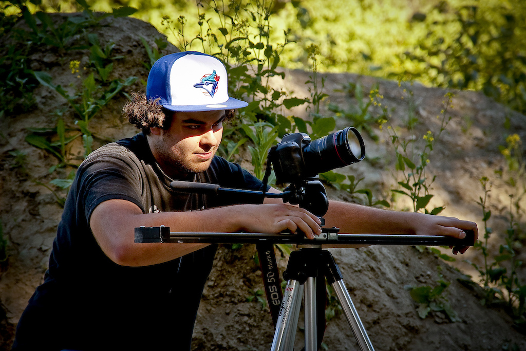 Shooting at the Chromag Family Gathering. Photo by http://www.laurence-ce.com/ 

Nic