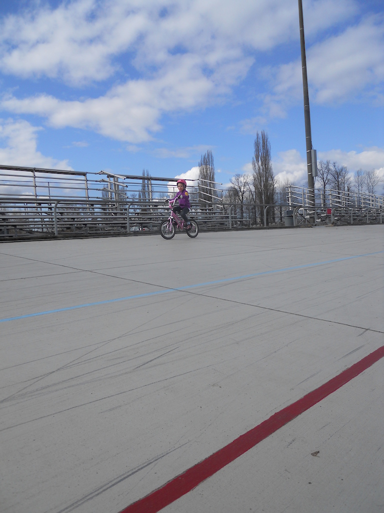 Trin's first time to a velodrome