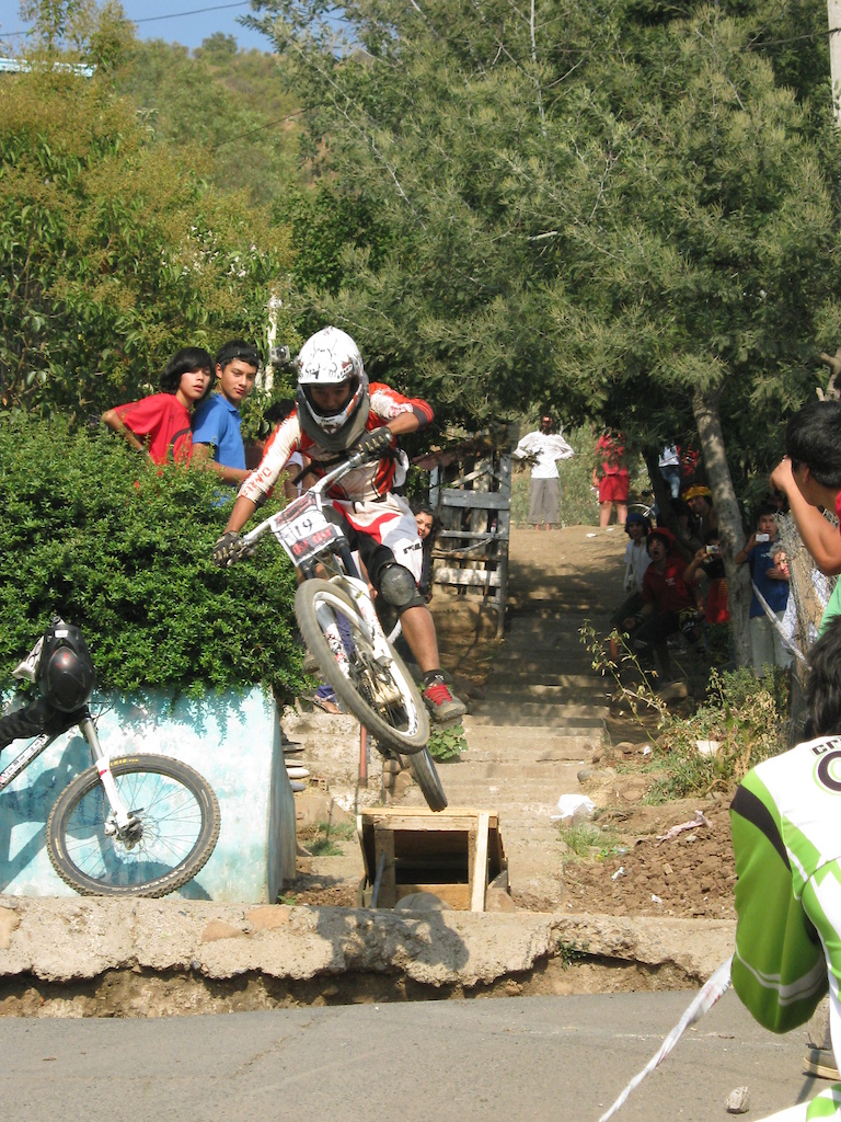 Musaraña winning DH Race in his category.