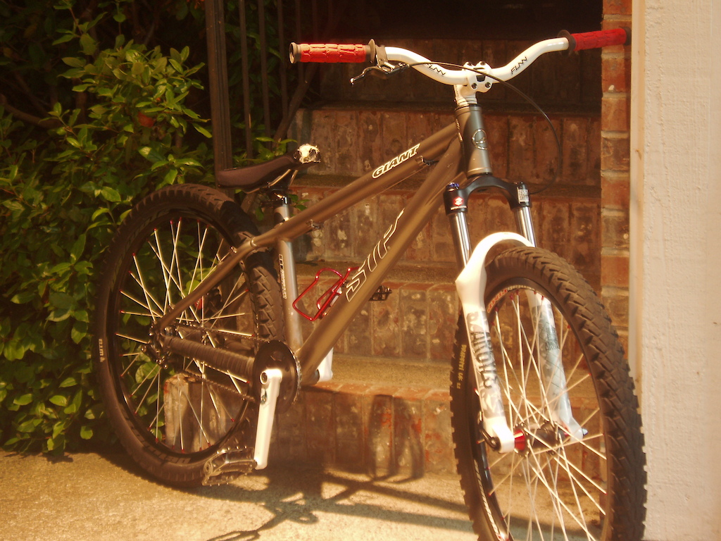 for sale 750 2005 frame 2009 components