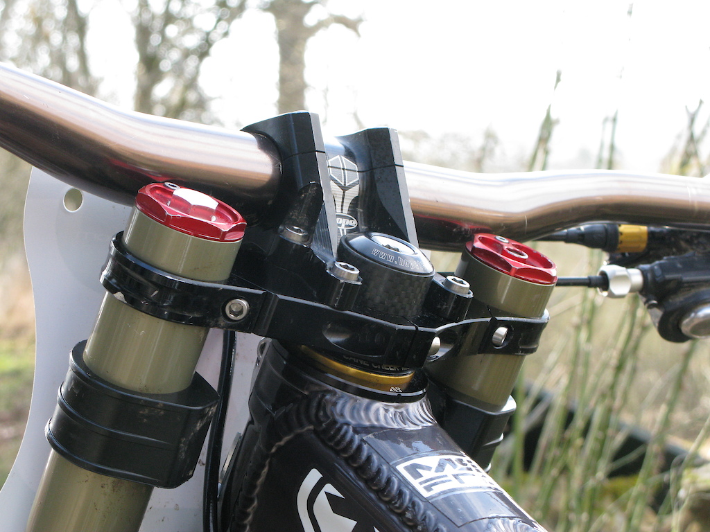 2011 Intense M9 build shots with BOS Idylle RaRe's.