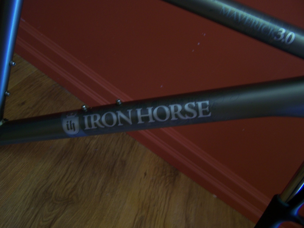 iron horse mavrick 3.0 and giant single crown froks
