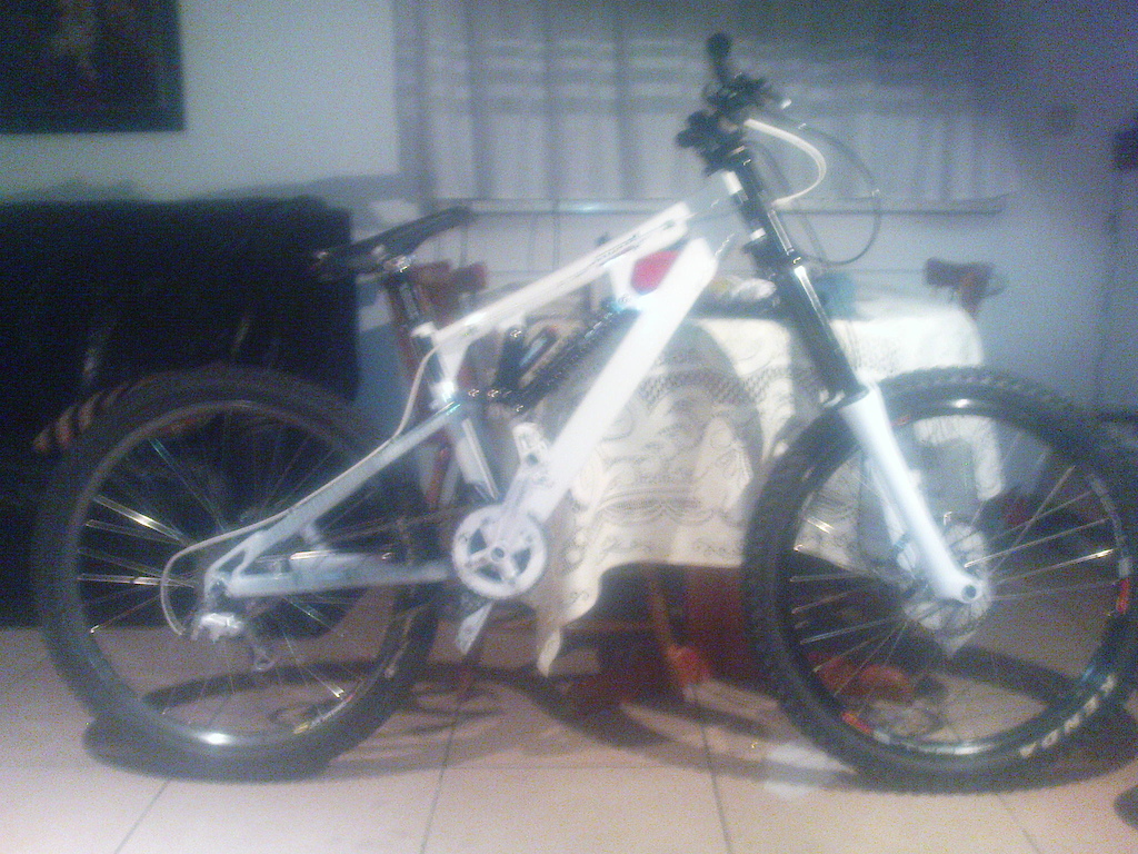 my new bike almost complete. Frame: DunCon Akita FR proto. New rear wheel and new handlebar instaled:))