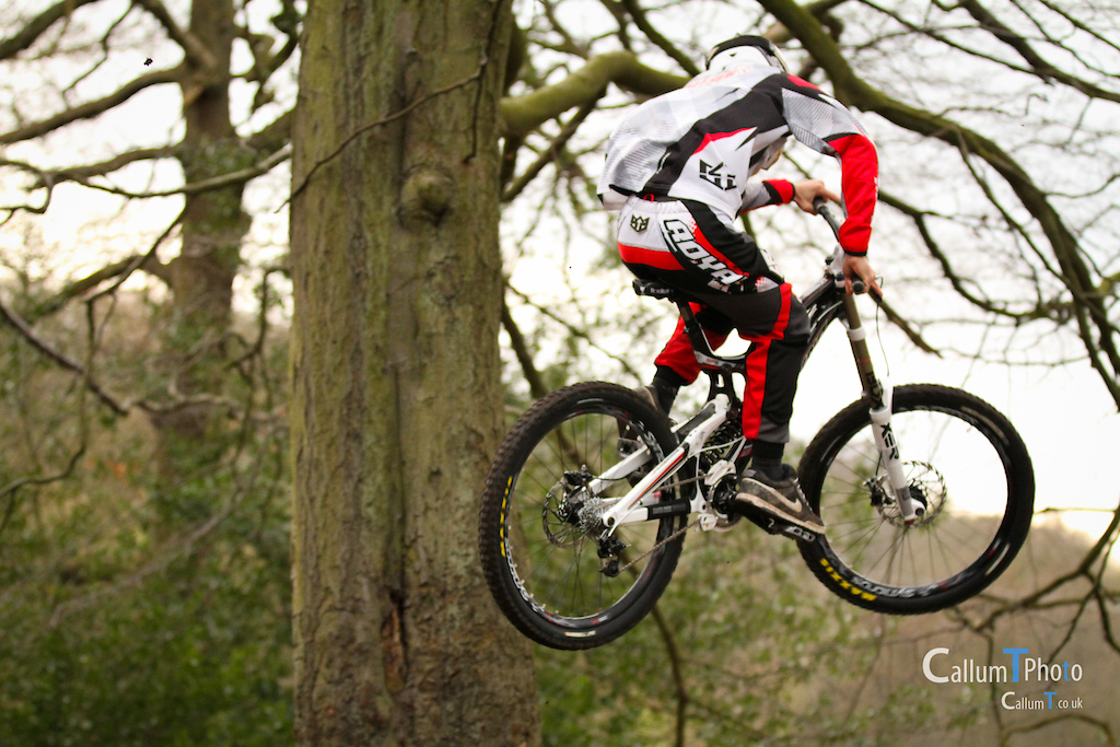 Billy And Josh Testing the new Carbon V10's for the SPS england team check out www.callumt.co.uk and like callum t photography on facebook