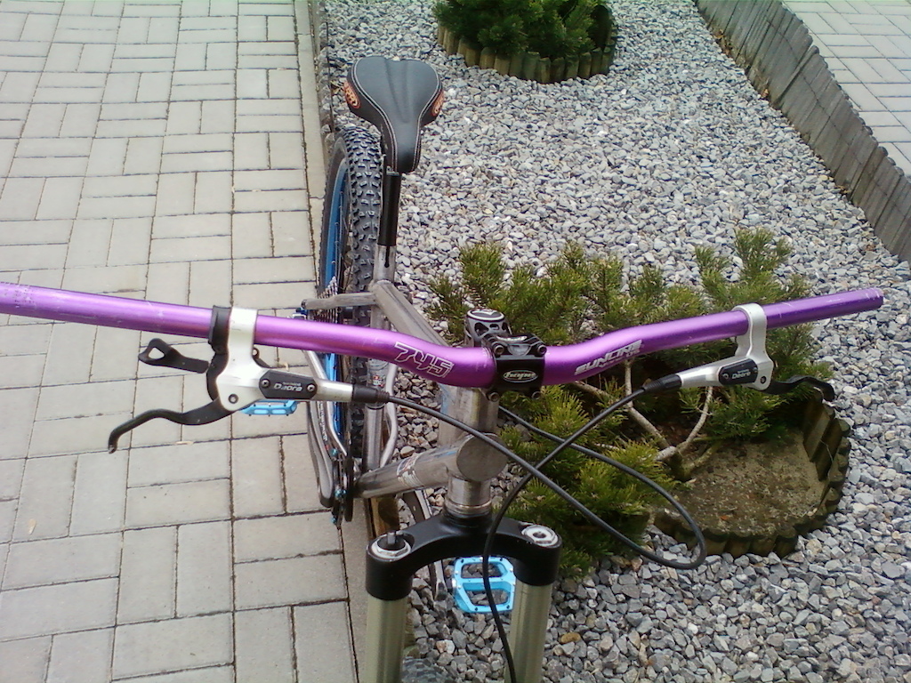 Sunline V1 bar, Hope stem