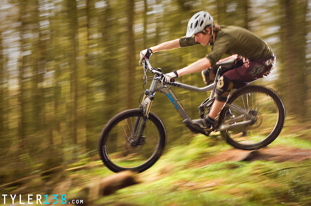 Few photos from a shoot today of Chris riding XC at the Moo's.
