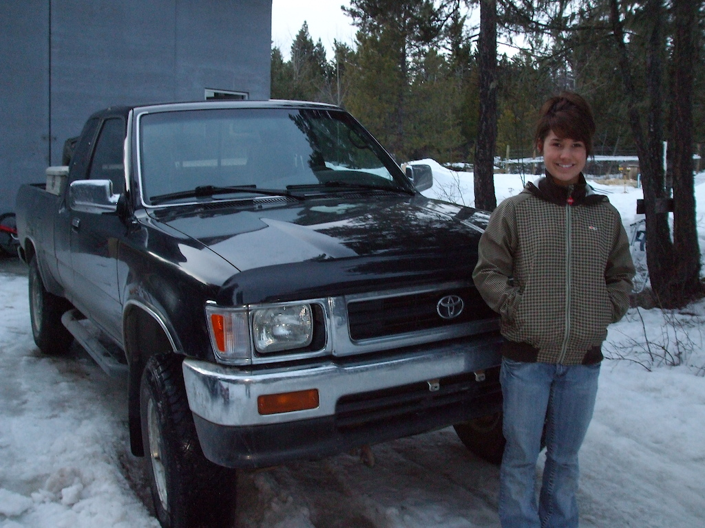 My first truck. A Toyota 1993 extended cad, 4x4.