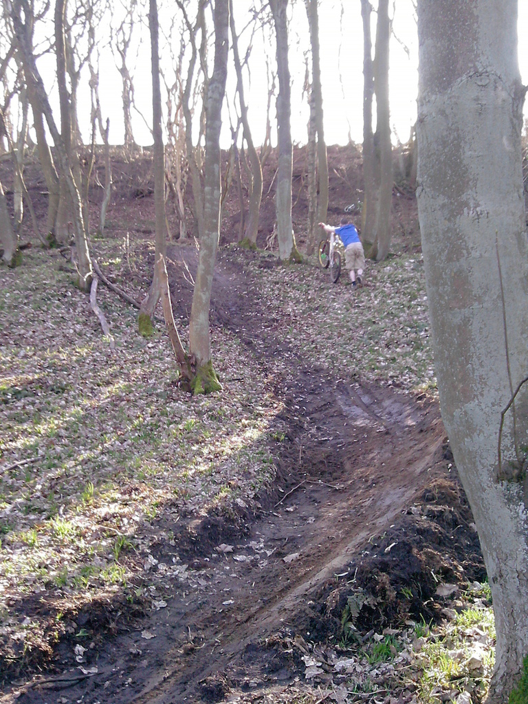 Landing of hip on main line