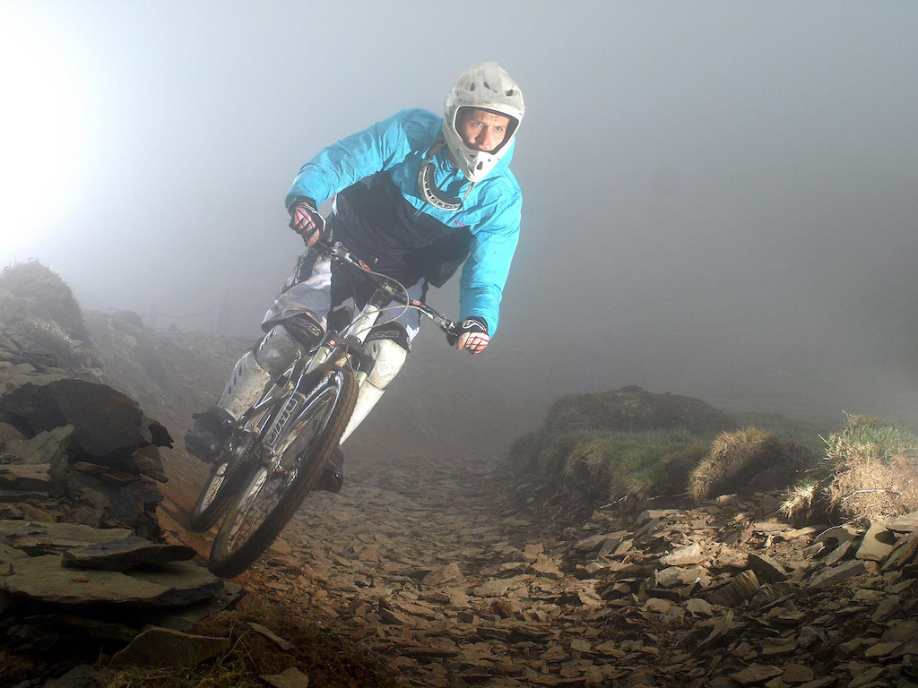 1st real bit of riding since june...   photo credits go to turnip towers what a legend :D